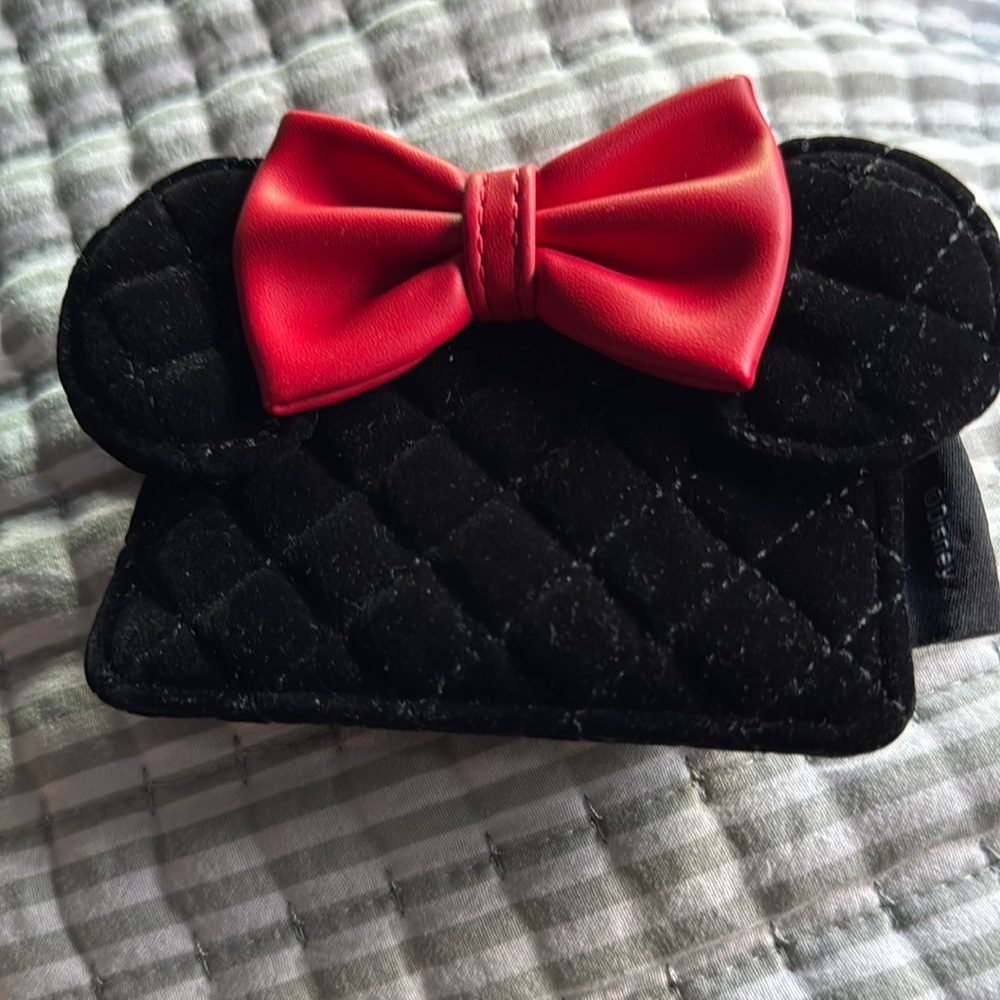 Minnie mouse wallet